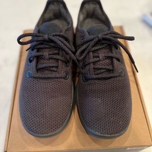 Allbirds Charcoal Tree Runner size 9
